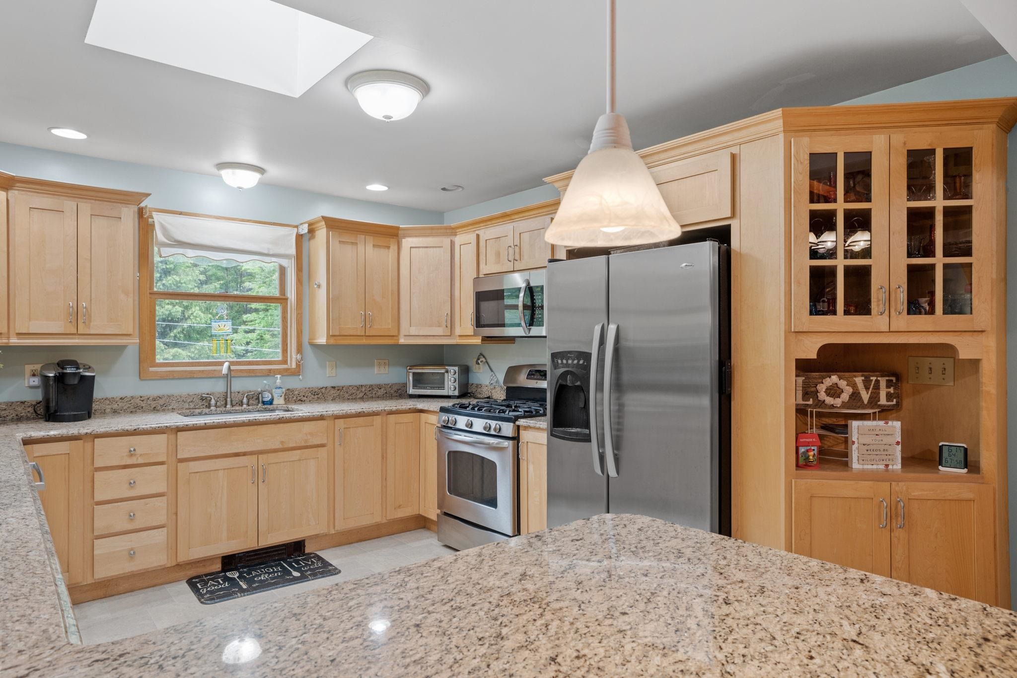 747 Straits Road New Hampton, NH 03256 - Photo 6 of 40
