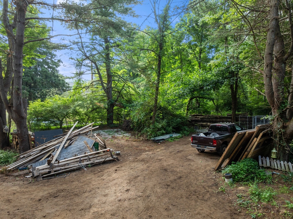 305 Warren Road Brimfield, MA 01010 - Photo 11 of 16 Gallery Image 11