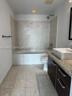 185 Southwest 7th Street, Unit 3009 Miami, FL 33130 - Photo 7 of 19 Master Bathroom