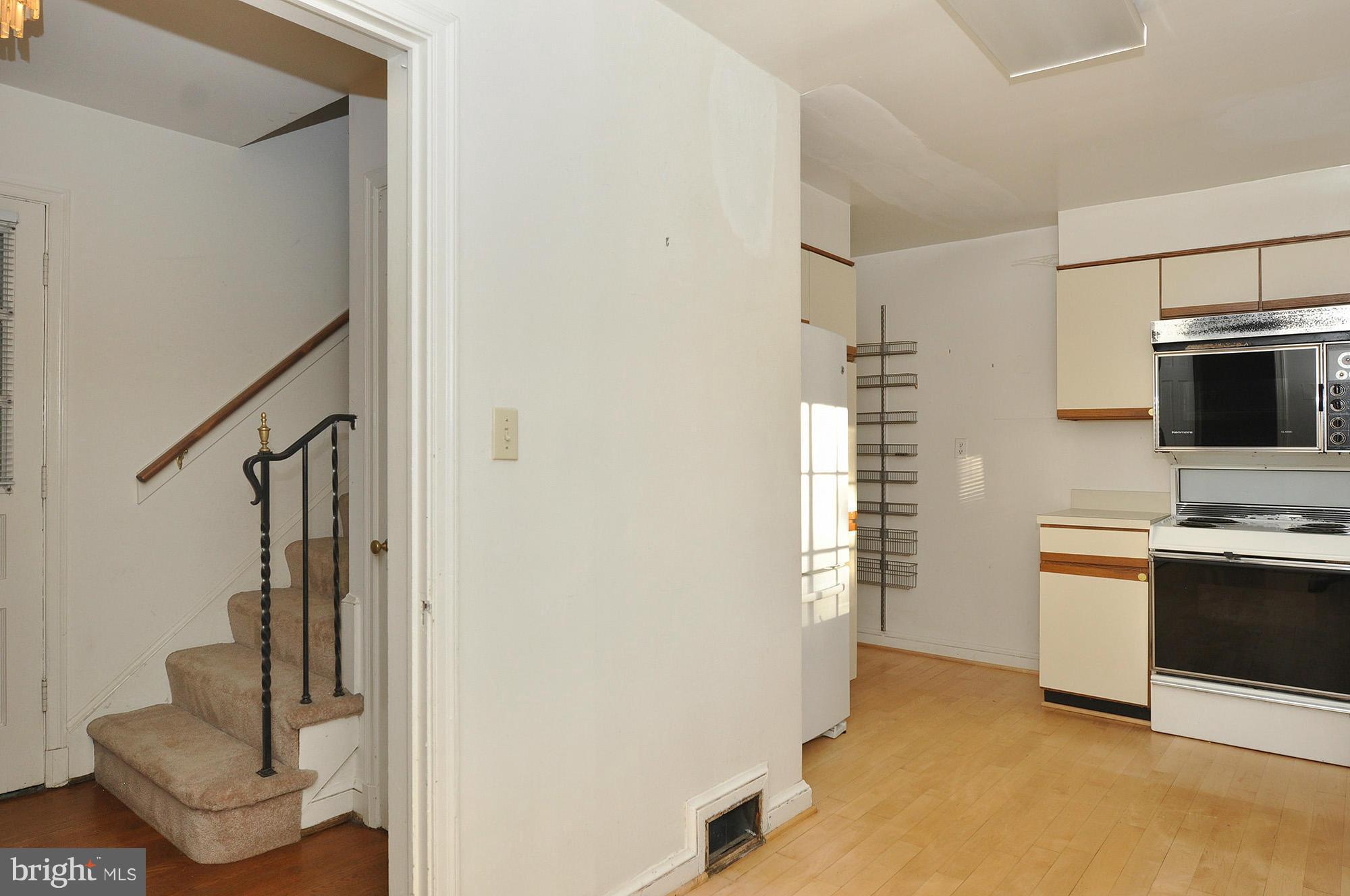 4516 Cortland Road Chevy Chase, MD 20815 - Photo 11 of 30 Kitchen