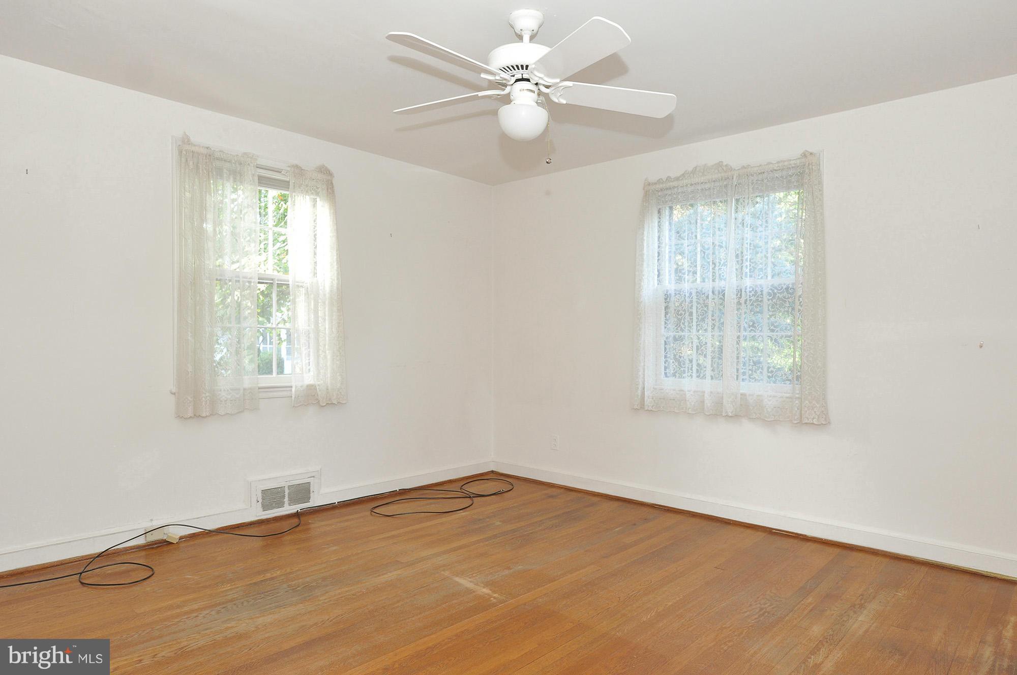 4516 Cortland Road Chevy Chase, MD 20815 - Photo 18 of 30 Bedroom #2a