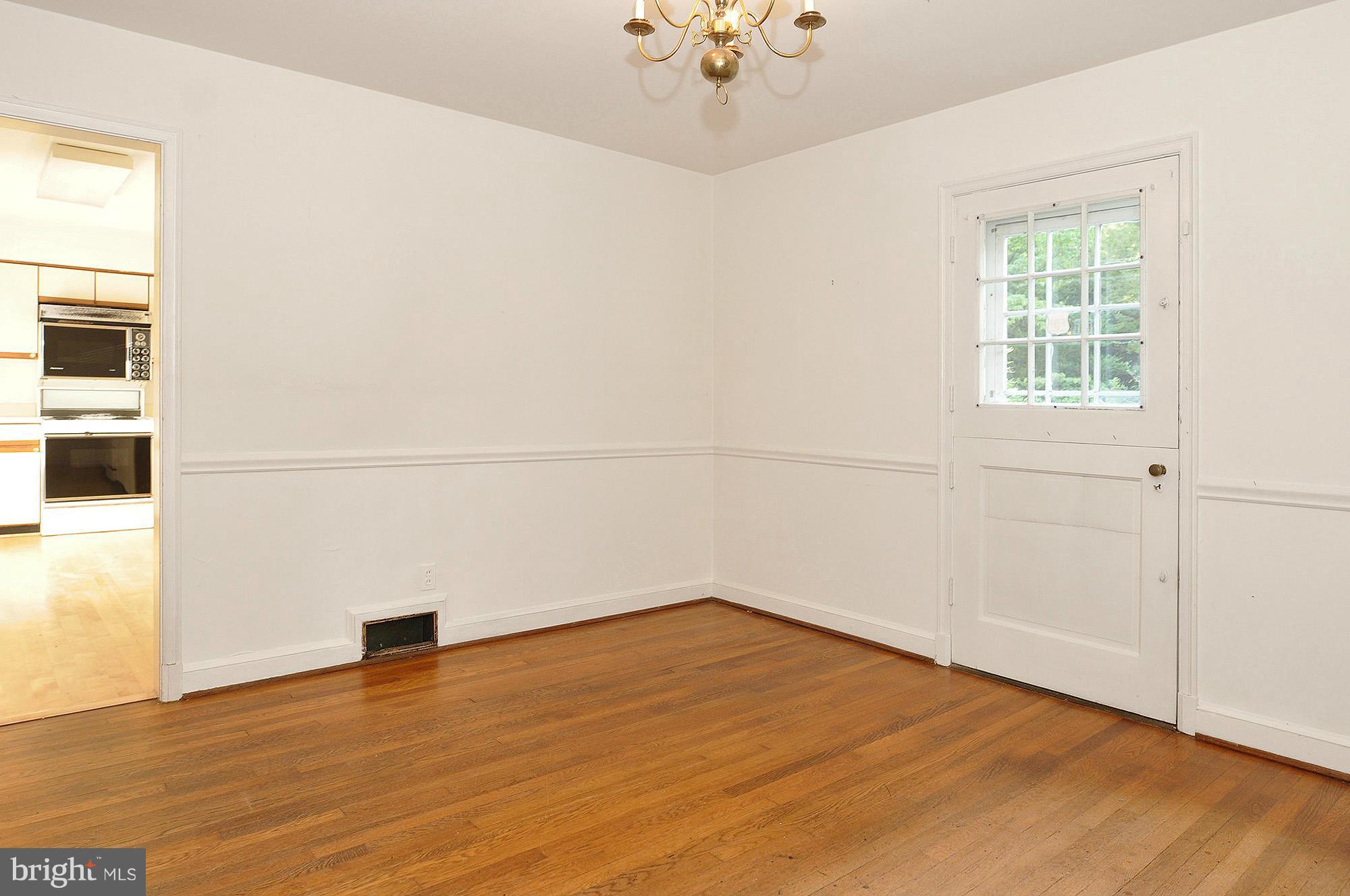 4516 Cortland Road Chevy Chase, MD 20815 - Photo 8 of 30 Dining Room