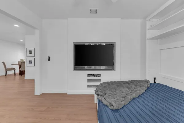 $3,500 | 75250 Vista Huerto, Palm Desert, CA 92211