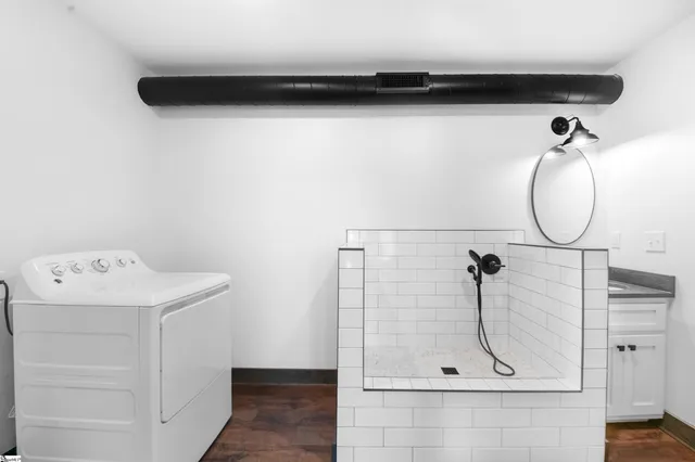 $799,900 | 142 Fish Camp Road, Easley, SC 29642