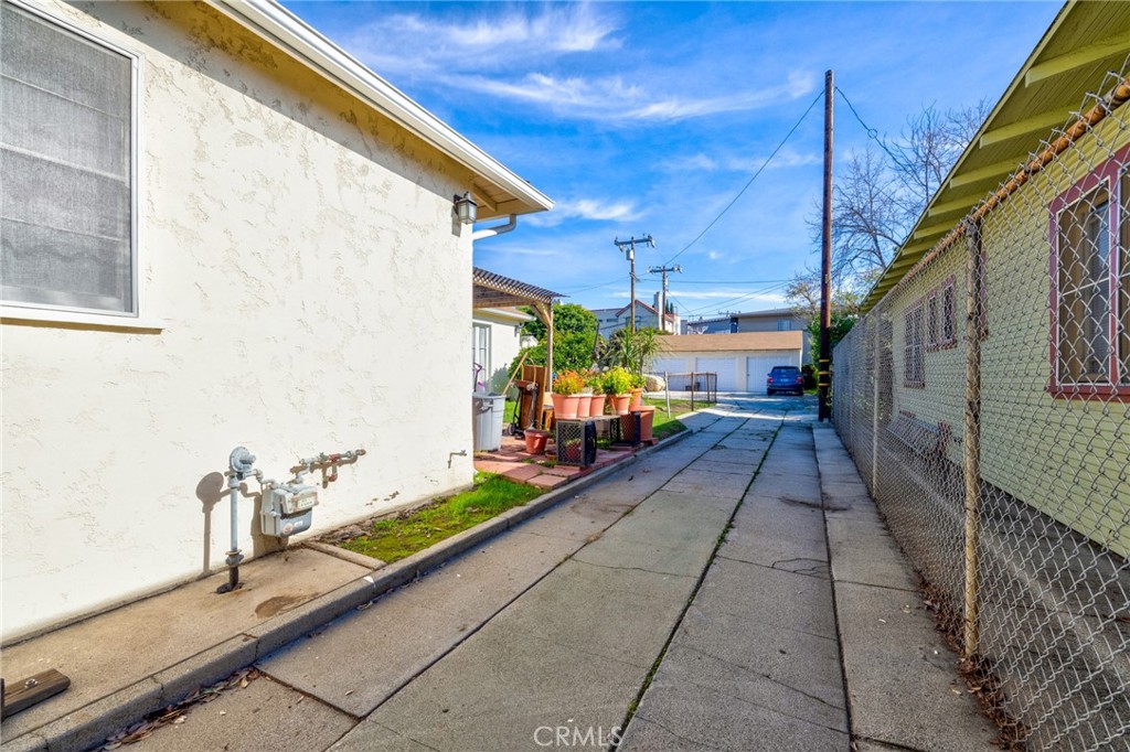 10 North Huntington Alhambra, CA 91801 - Photo 42 of 61