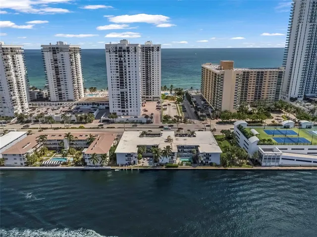 $2,800 | 2600 South Ocean Drive, Unit 308, Hollywood, FL 33019