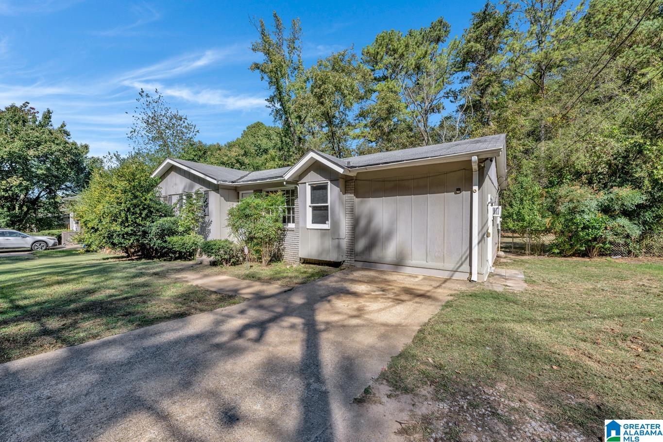 960 Edwards Lake Road Birmingham, AL 35235 - Photo 3 of 27