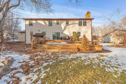 $895,000 | 315 Minear Drive, Libertyville, IL 60048