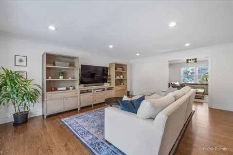 $895,000 | 315 Minear Drive, Libertyville, IL 60048