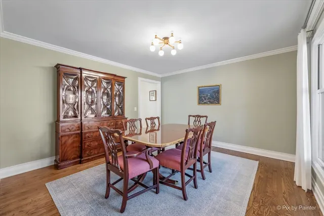 $914,900 | 315 Minear Drive, Libertyville, IL 60048