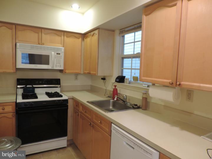 5423 Rinker Circle, Unit 276 Doylestown, PA 18902 - Photo 4 of 18 Gallery Image 4