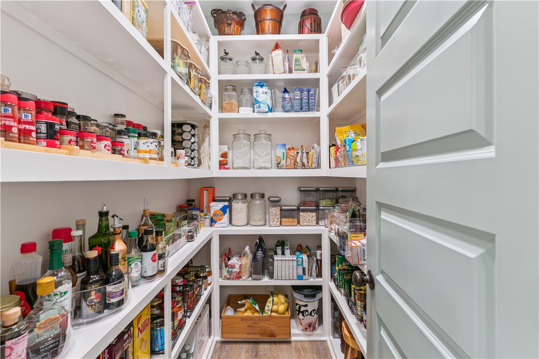 113 Badram Trail Brunswick, GA 31523 - Photo 8 of 39 Walk in Pantry