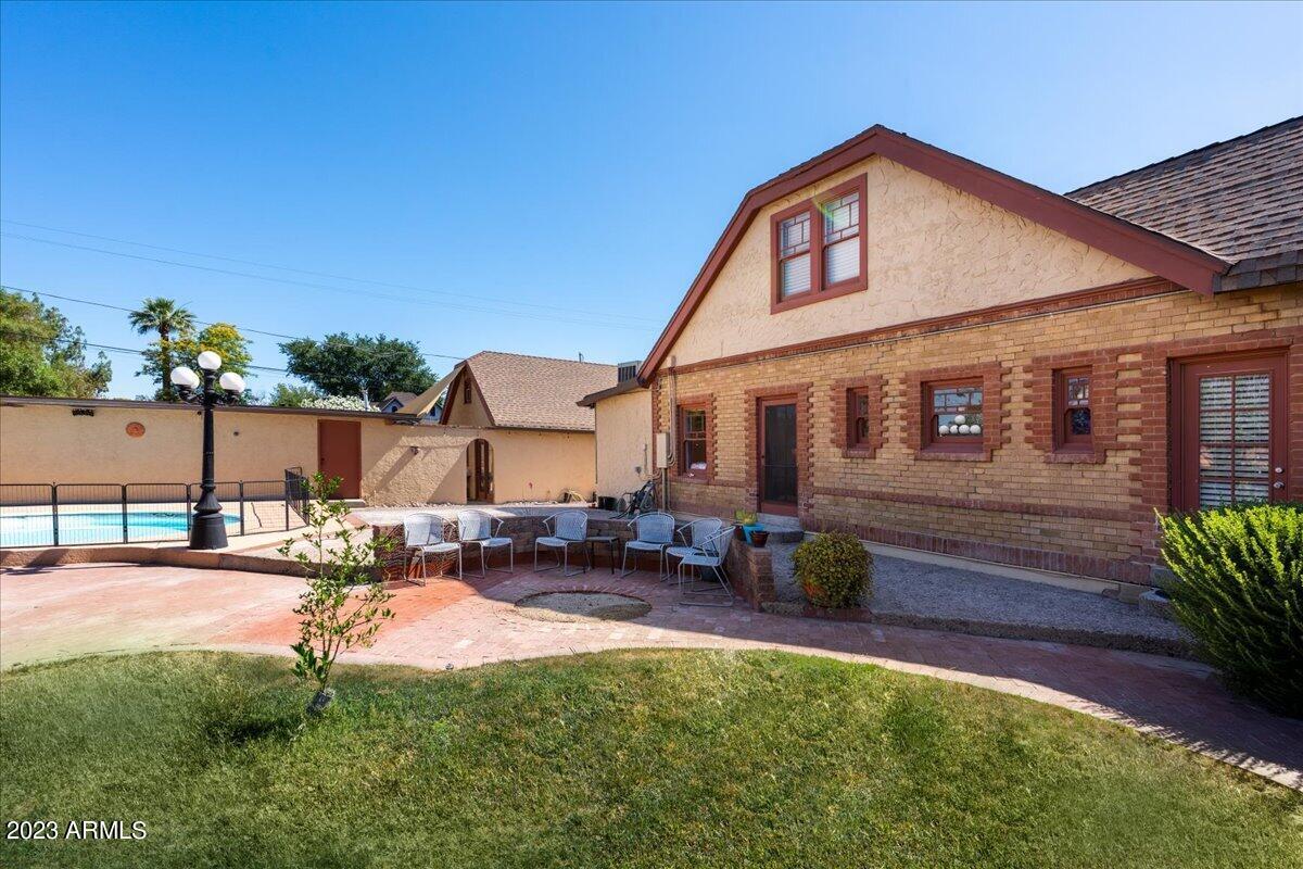 1602 West Encanto Boulevard Phoenix, AZ 85007 - Photo 18 of 31 Outdoor living space