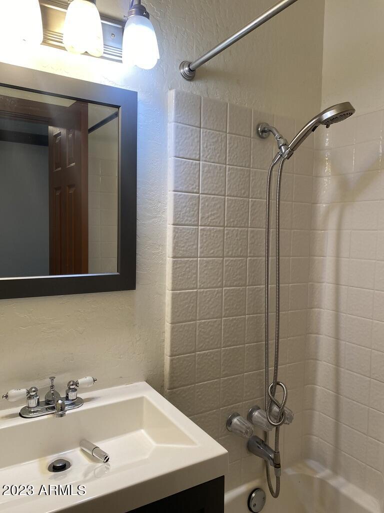 1602 West Encanto Boulevard Phoenix, AZ 85007 - Photo 25 of 31 Guest House bath