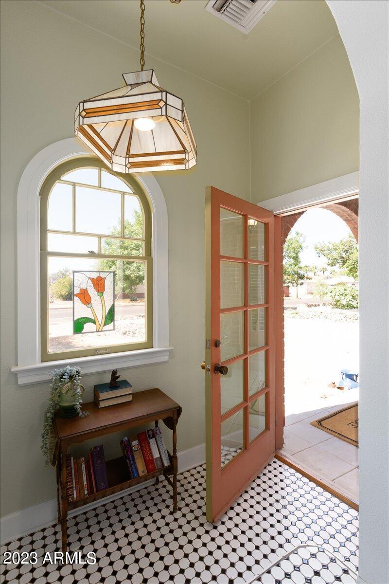 1602 West Encanto Boulevard Phoenix, AZ 85007 - Photo 5 of 31 Foyer