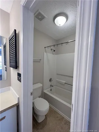 $1,195 | 1018 Wood Creek Drive, Unit 9, Fayetteville, NC 28314