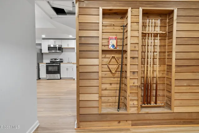 $1,250,000 | 713 Riverview Road, Rexford, NY 12148