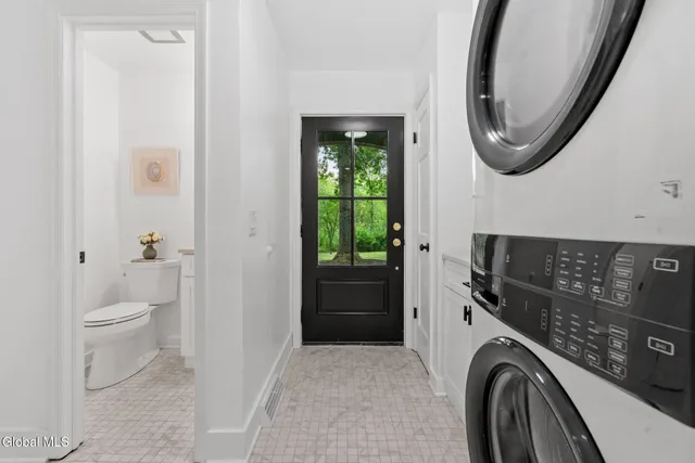 $1,250,000 | 713 Riverview Road, Rexford, NY 12148