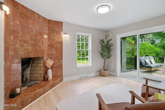 $1,250,000 | 713 Riverview Road, Rexford, NY 12148