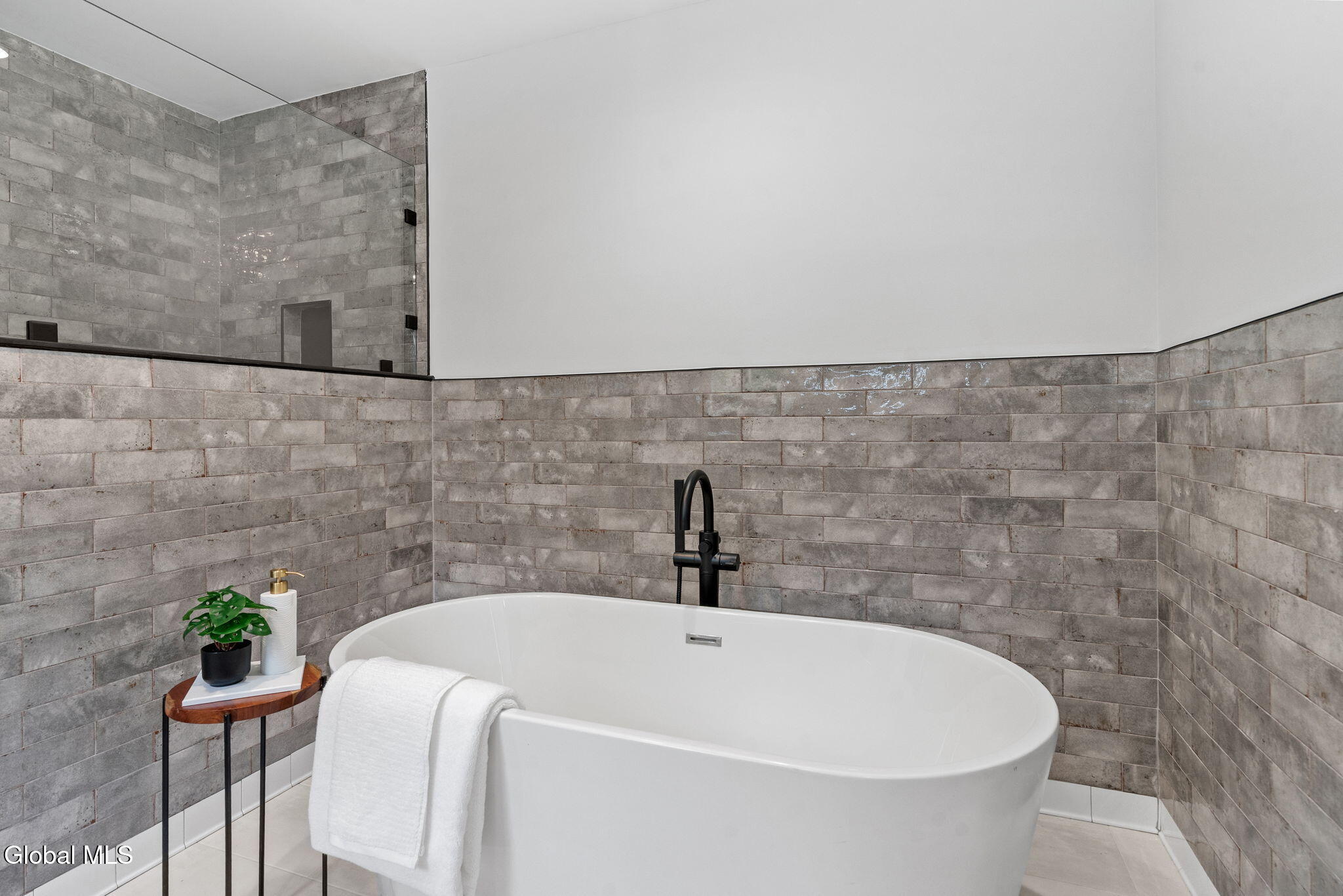 713 Riverview Road Rexford, NY 12148 - Photo 70 of 113 Primary