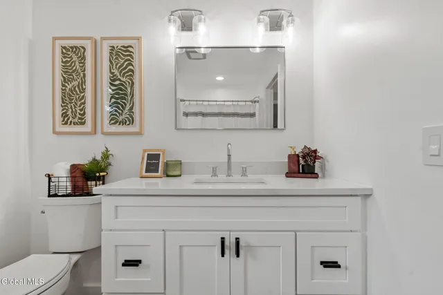 $1,250,000 | 713 Riverview Road, Rexford, NY 12148