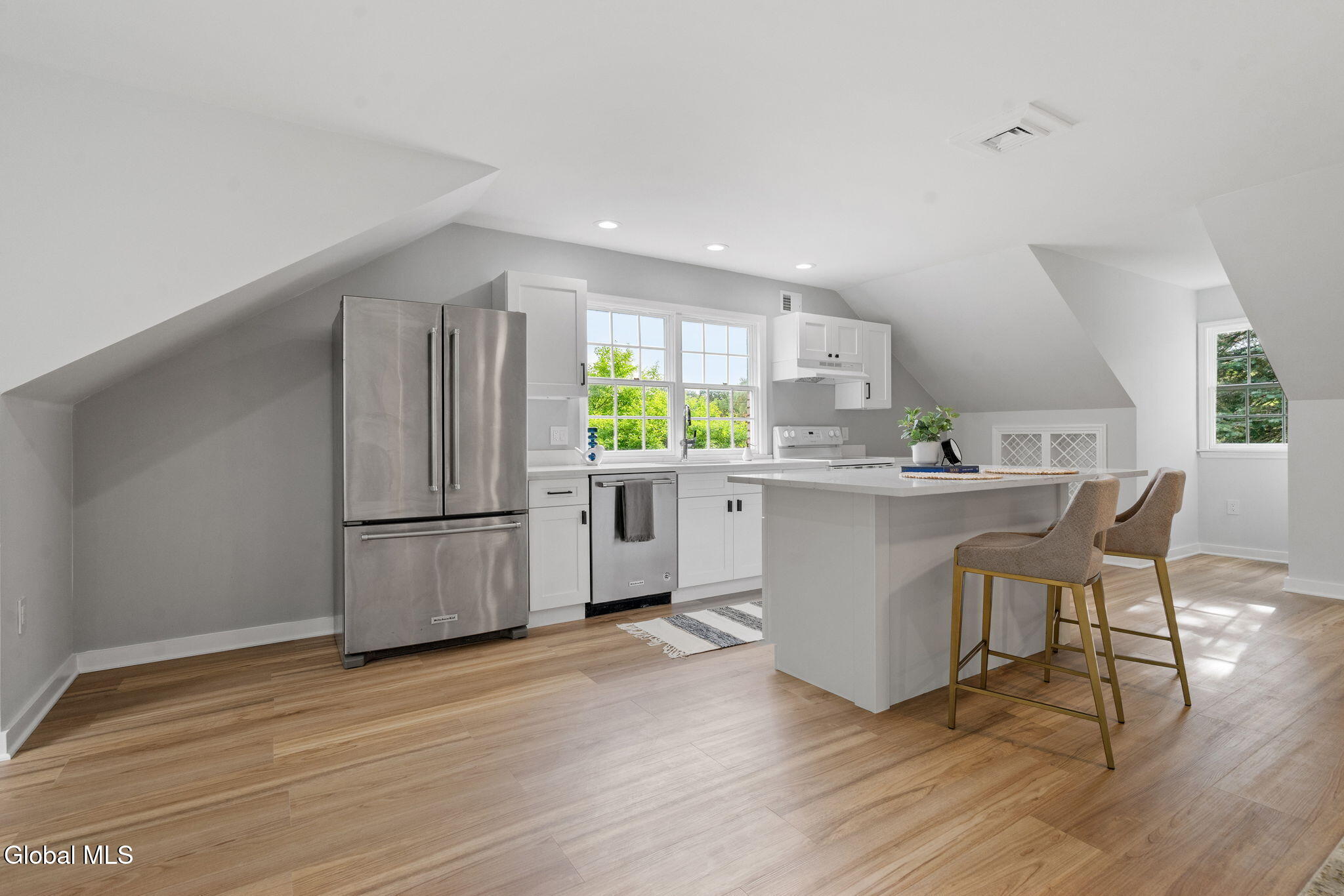 713 Riverview Road Rexford, NY 12148 - Photo 85 of 113 Guest Suite