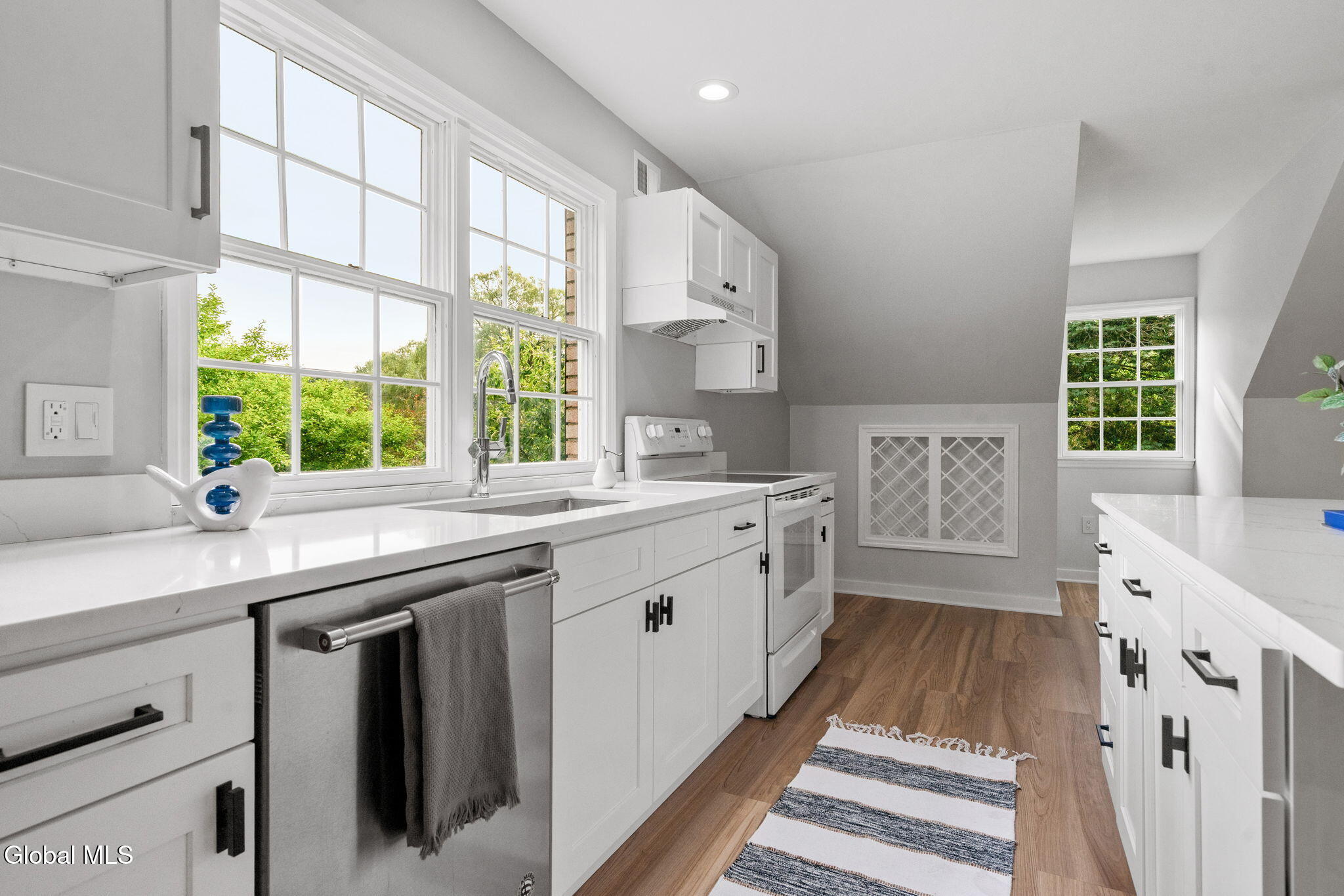 713 Riverview Road Rexford, NY 12148 - Photo 88 of 113 Guest Suite