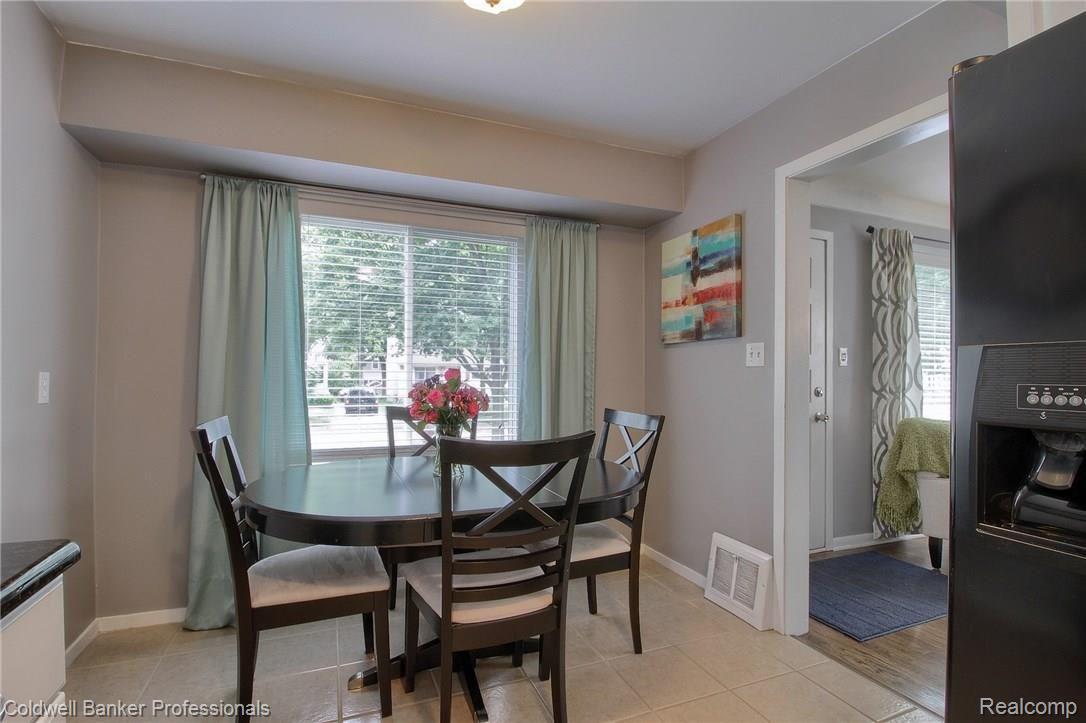 1461 Oakley Road Clawson, MI 48017 - Photo 14 of 32 a (14).jpg