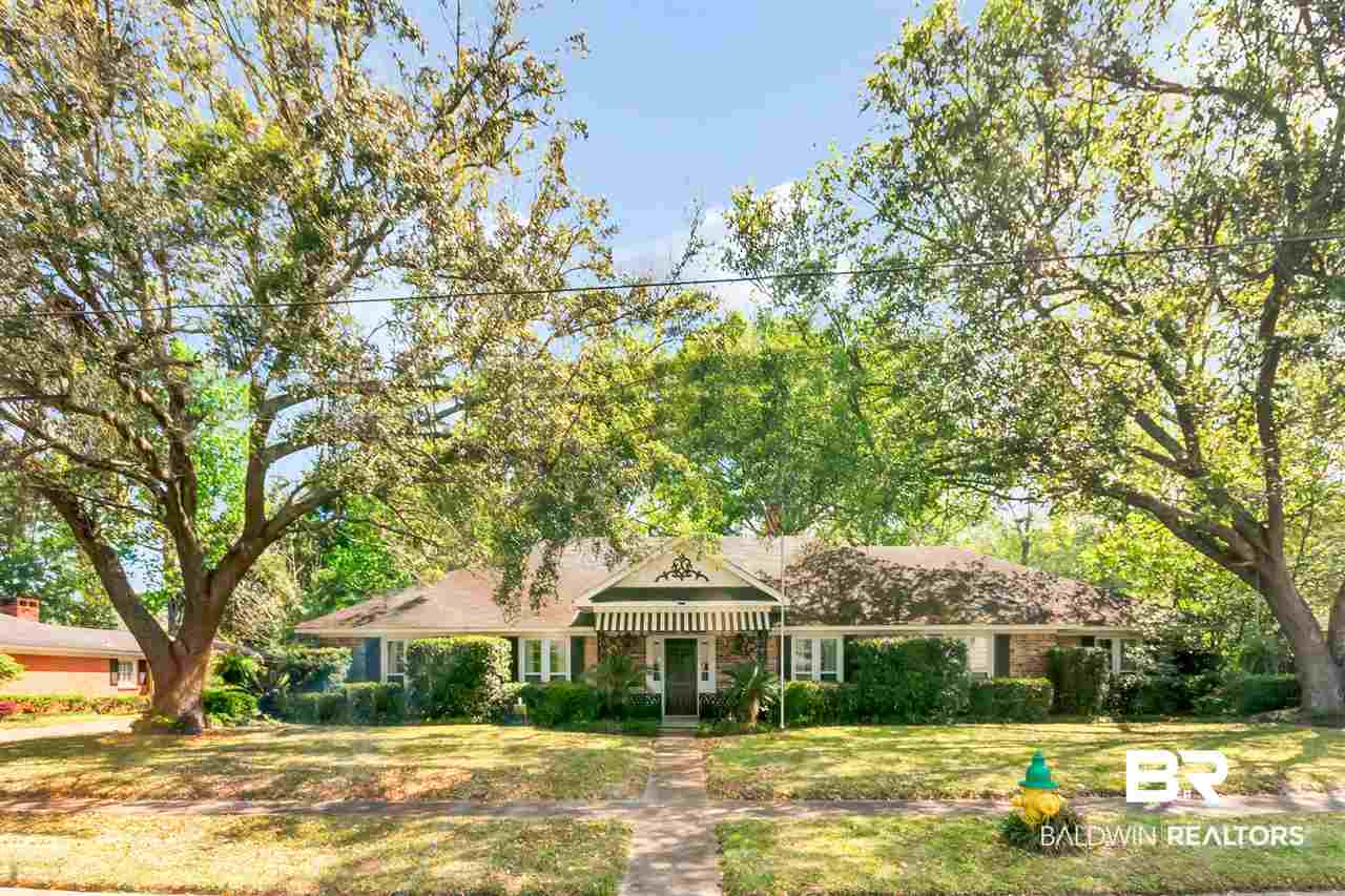 421 Gordonwood Court Mobile, AL 36606 - Photo 2 of 41