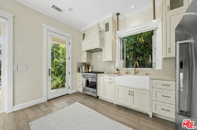 $19,995 | 12345 Huston Street, Valley Village, CA 91607