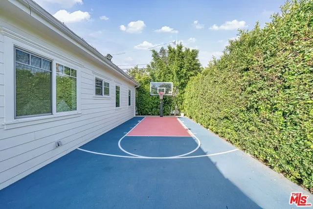 $19,995 | 12345 Huston Street, Valley Village, CA 91607