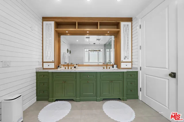 $19,995 | 12345 Huston Street, Valley Village, CA 91607