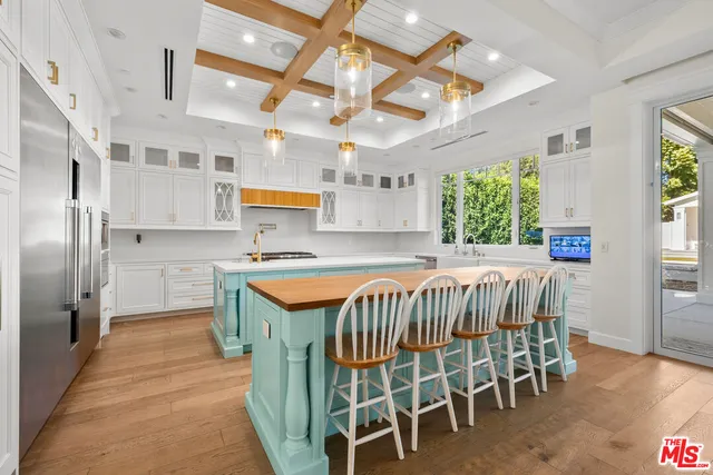 $19,995 | 12345 Huston Street, Valley Village, CA 91607