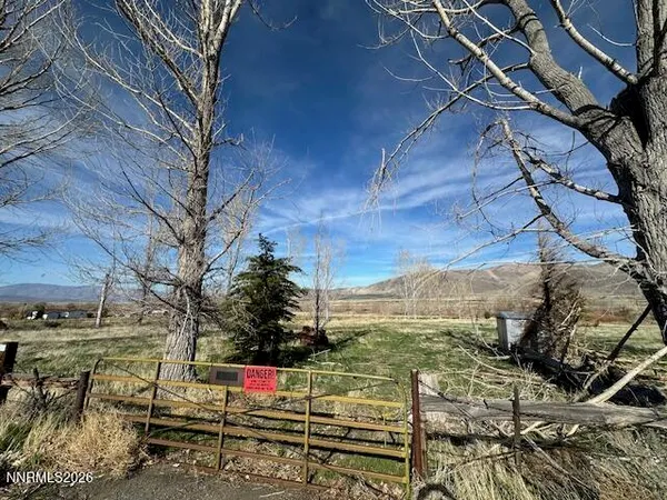 $85,000 | 109500 Highway 395, Coleville, CA 96107