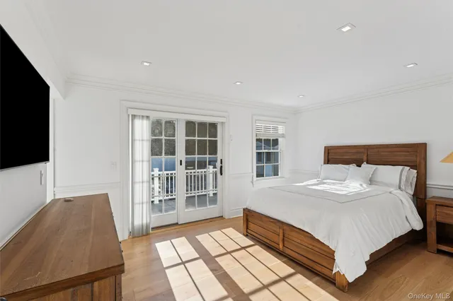 $2,500,000 | 275 Mill Road, Westhampton Beach, NY 11978