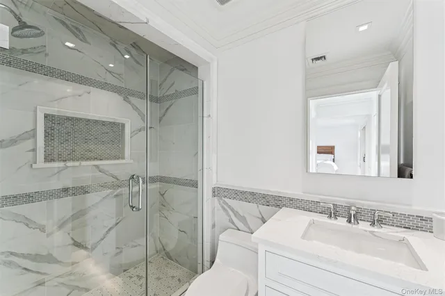 $2,500,000 | 275 Mill Road, Westhampton Beach, NY 11978