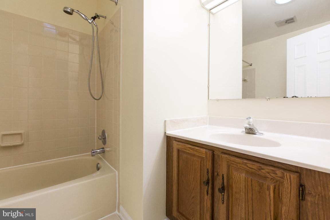 1 Cosgrave Court Silver Spring, MD 20902 - Photo 23 of 29 Full Bath #2