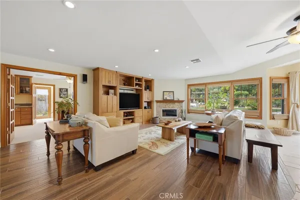 $2,595,000 | 3107 Serrano Drive, Carlsbad, CA 92009