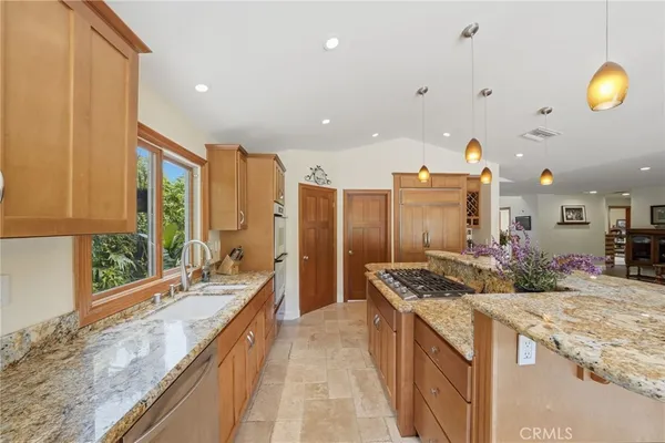 $2,595,000 | 3107 Serrano Drive, Carlsbad, CA 92009