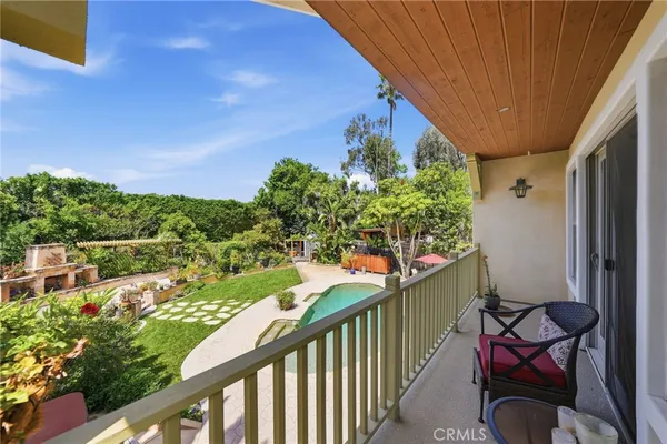 $2,595,000 | 3107 Serrano Drive, Carlsbad, CA 92009