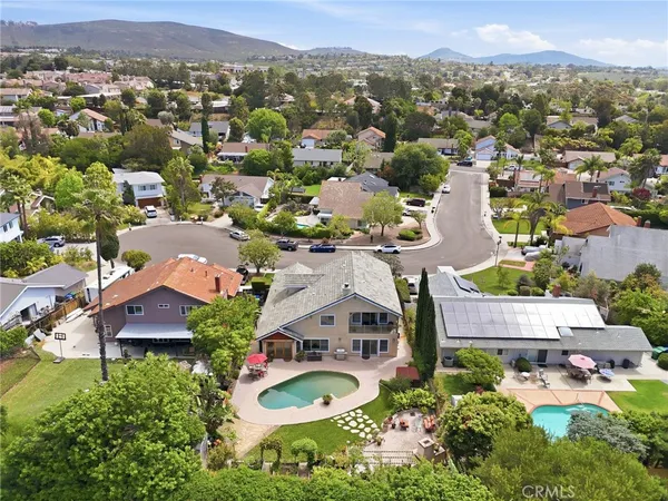 $2,595,000 | 3107 Serrano Drive, Carlsbad, CA 92009