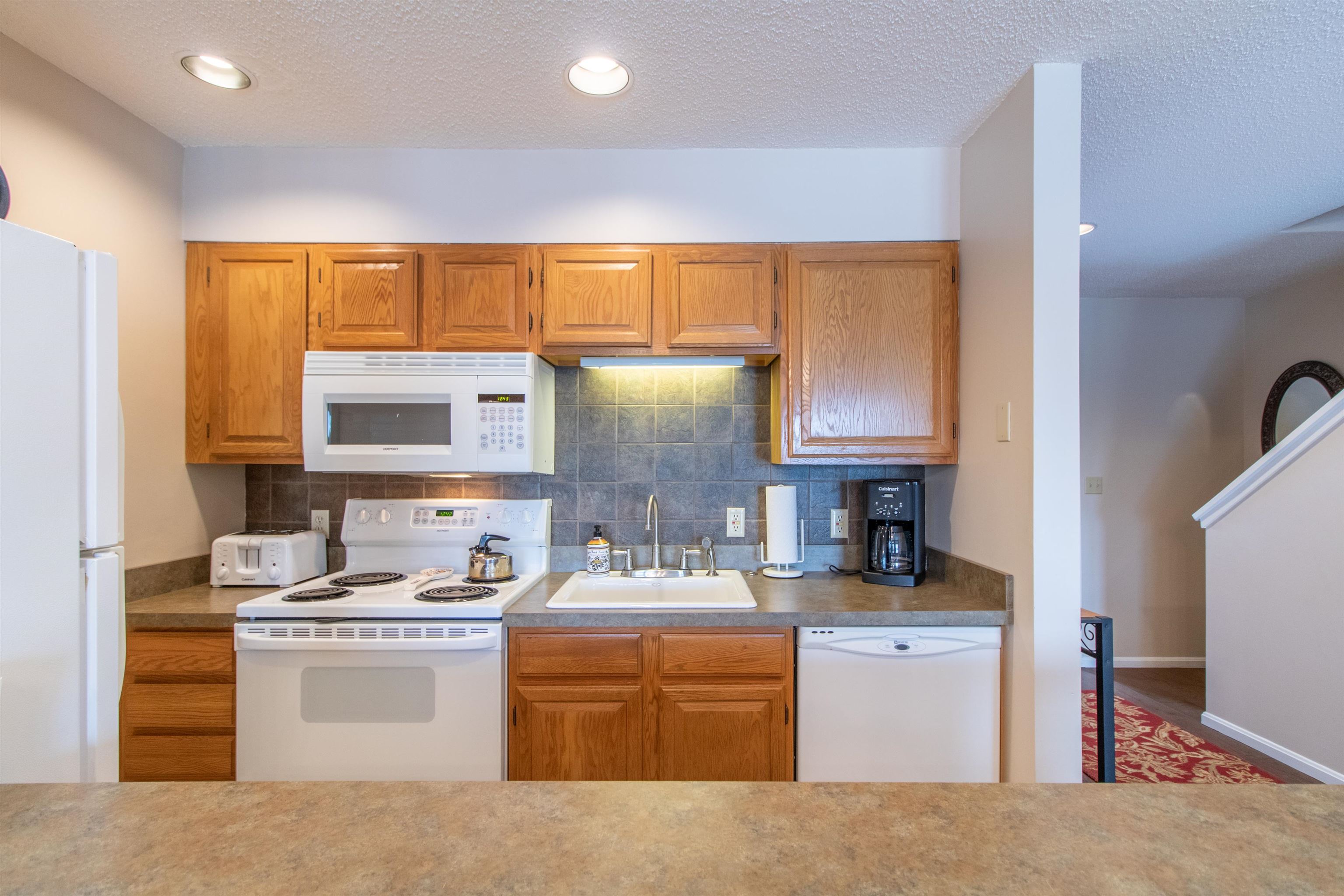 117 Powderhorn Road, Unit 605 Burke, VT 05832 - Photo 9 of 49 Gallery Image 9