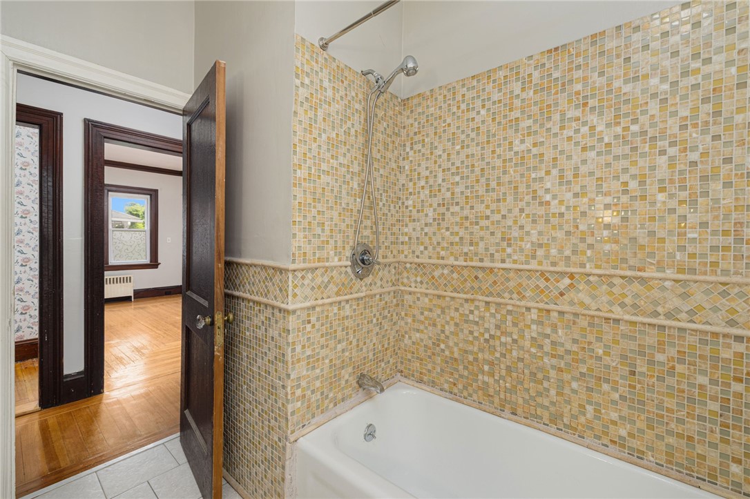 31 Windsor Road, Unit 1 Cranston, RI 02905 - Photo 34 of 44