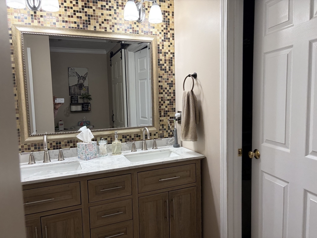 92 Virginia Drive, Unit 92 Leicester, MA 01542 - Photo 16 of 33 Gallery Image 16