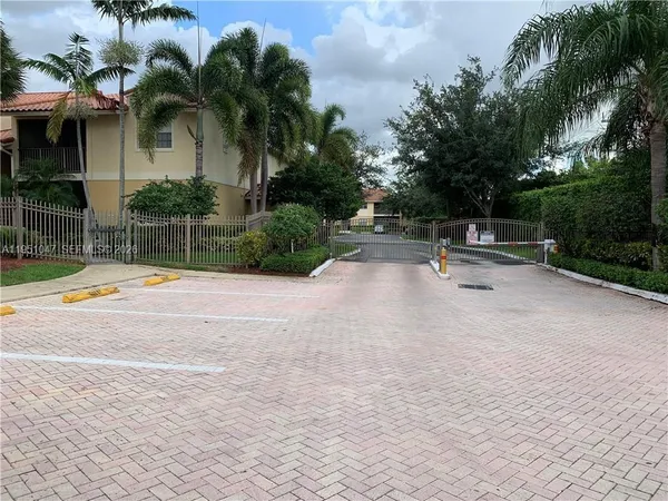 a view of outdoor space yard and patio