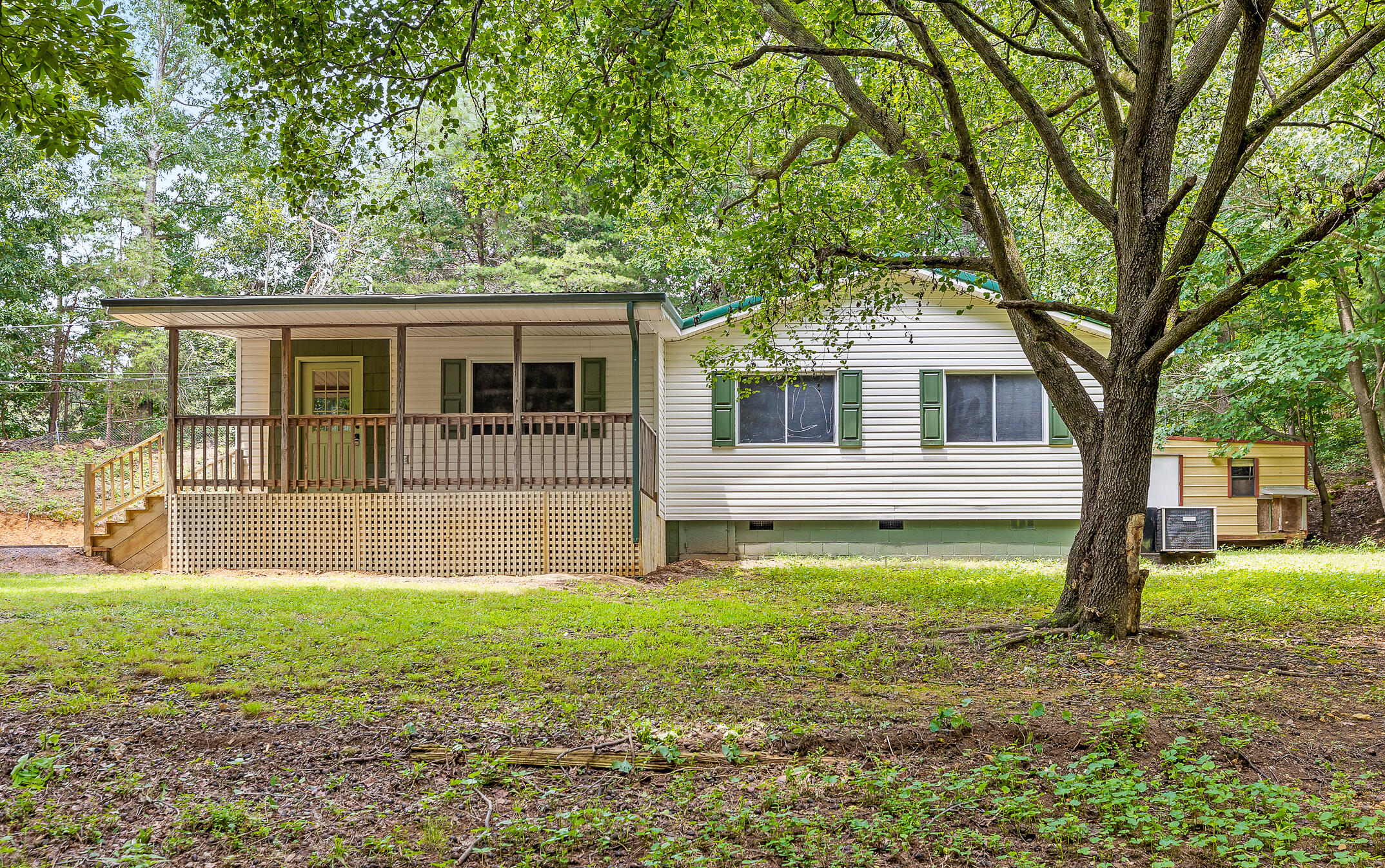 157 Poteet Rd.