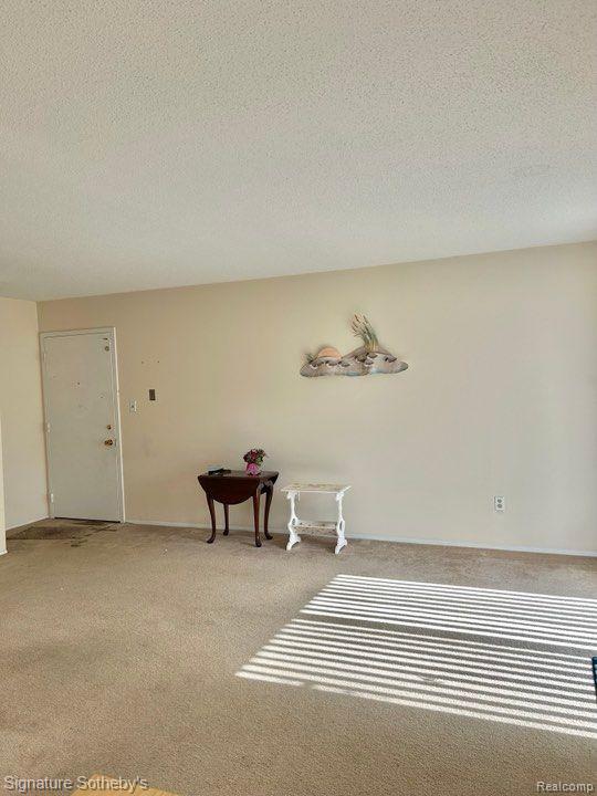5263 Highland Road, Unit 109 Waterford, MI 48327 - Photo 6 of 13 Gallery Image 6