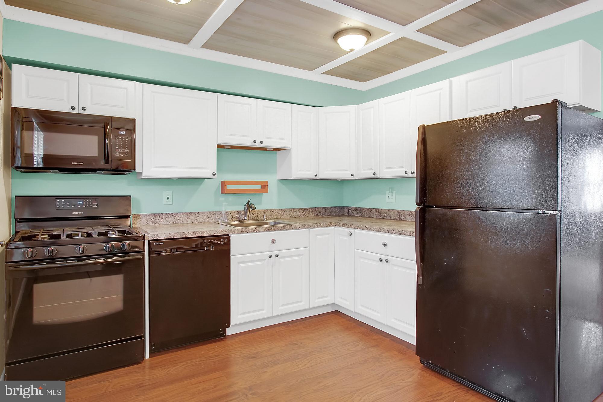 9724 Matzon Road Baltimore, MD 21220 - Photo 14 of 26 Lots of cabinet space