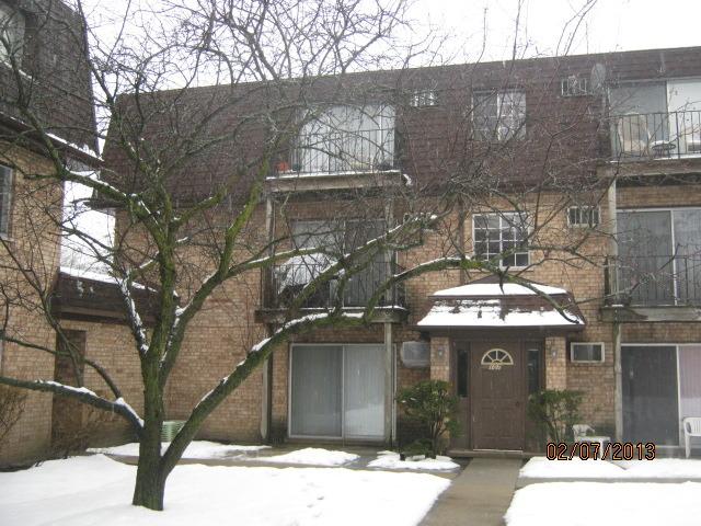 115 East Dundee Road, Unit 3S Wheeling, IL 60090 - Photo 2 of 10