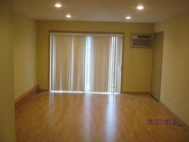 115 East Dundee Road, Unit 3S Wheeling, IL 60090 - Photo 3 of 10